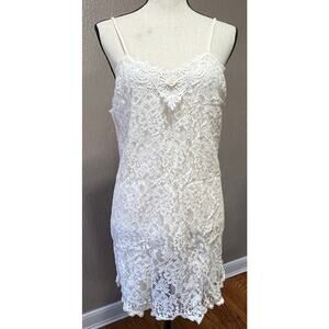 Vintage Shadowline Lingerie Nightie Nightgown Bridal Baby doll Beige Lace Medium